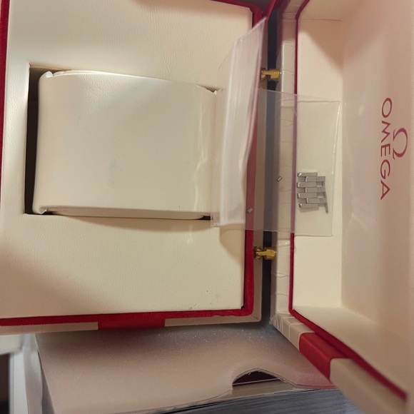 Women watch. - Picture 5 of 5